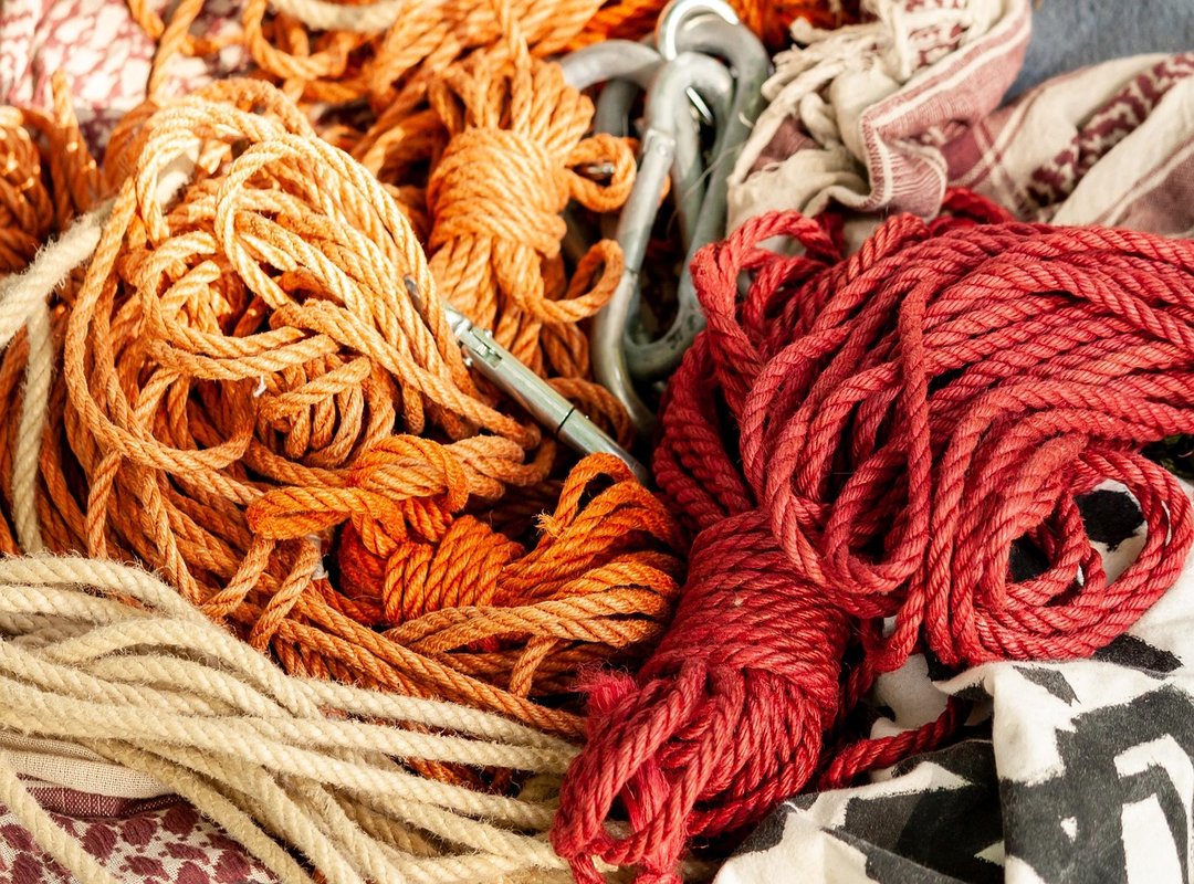 Are Haktuts Links Safe and Official?